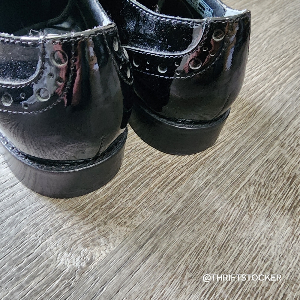 Vionic Black Oxford Wingtip Shoes - Picture 3 of 7